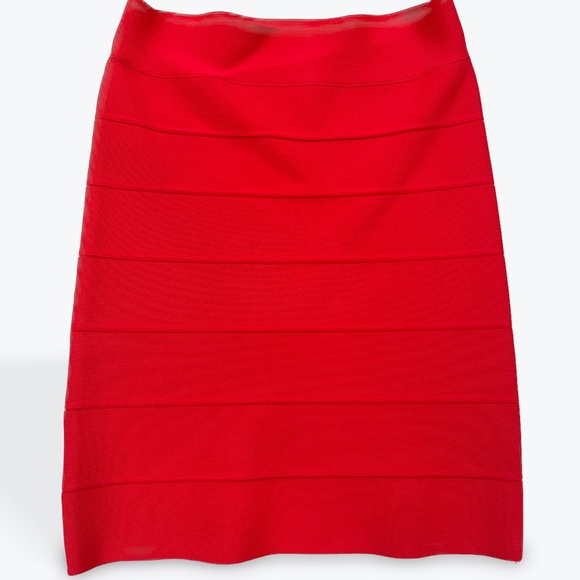 BCBGMAXAZRIA 'Simone' Textured Power Mini Skirt Bodycon (Red Berry) XS - Picture 2 of 4
